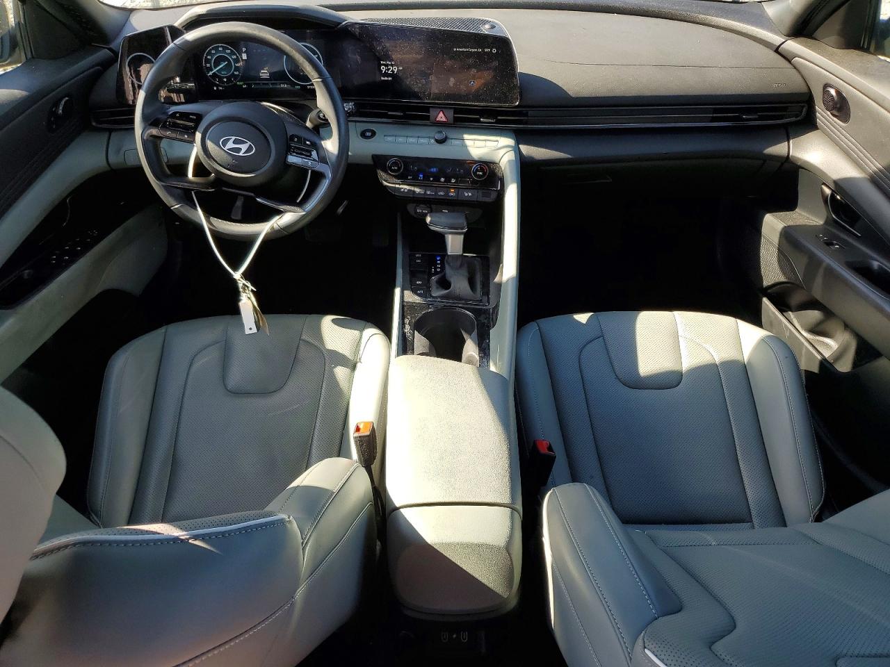 Hyundai ELANTRA Limited