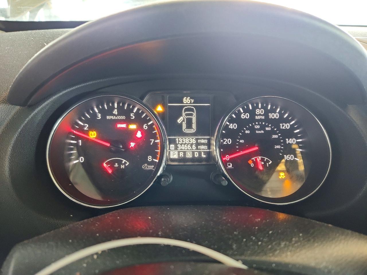 Nissan Rogue S