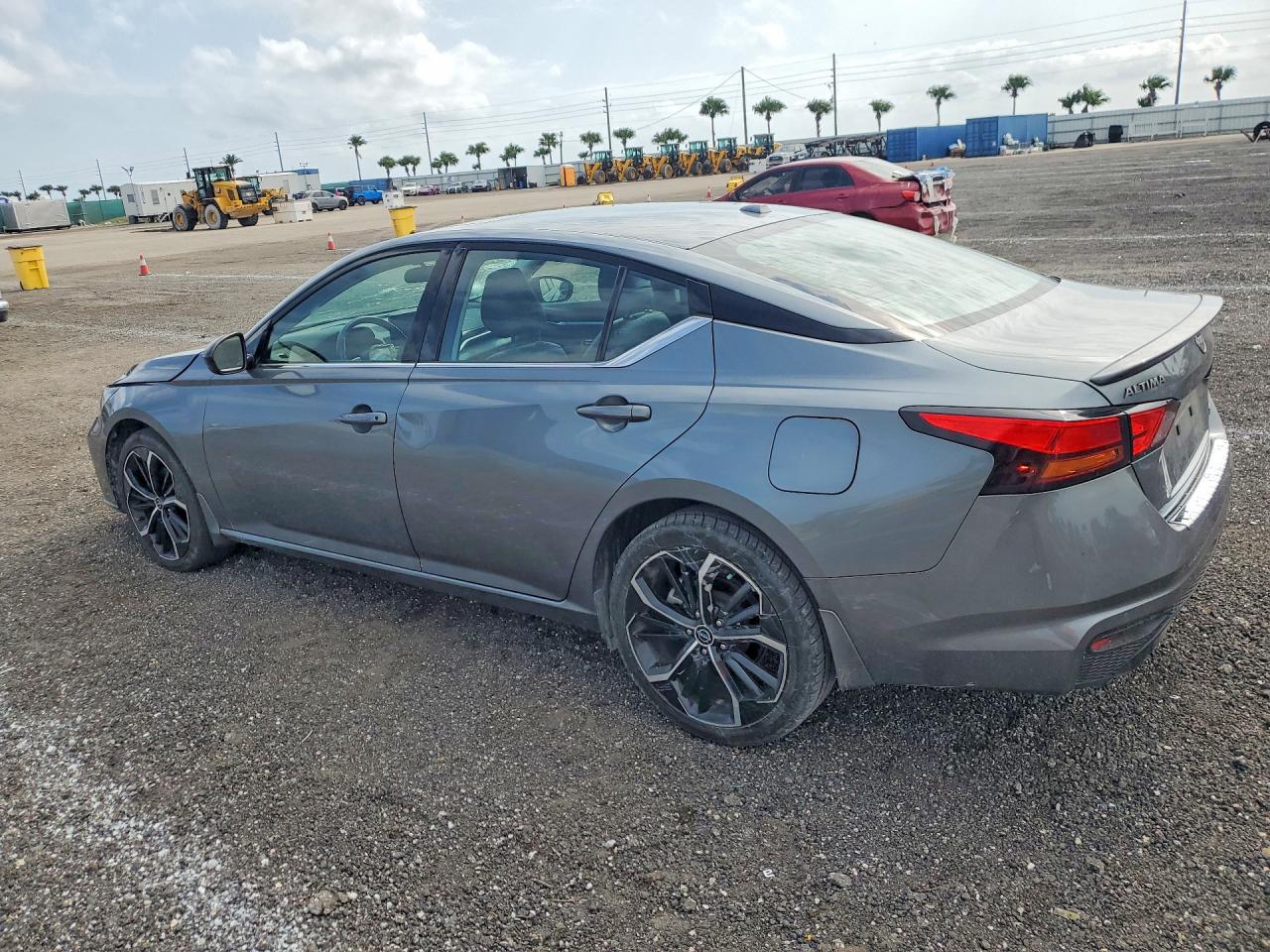 Nissan Altima Sr