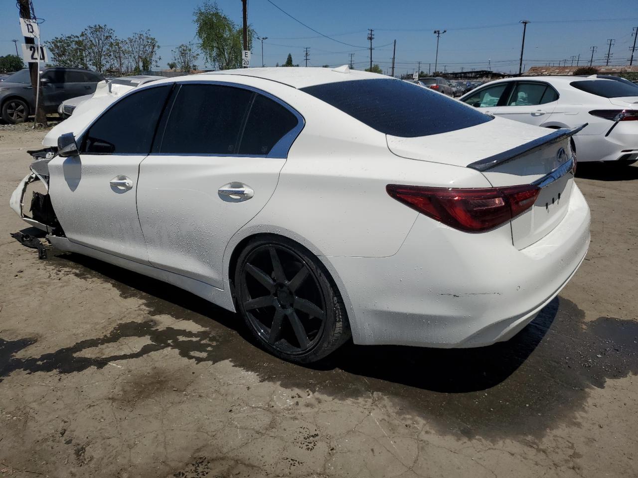 INFINITI Q50 Luxe