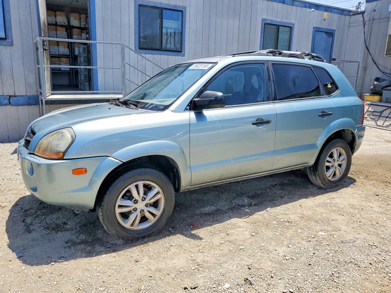 Salvage Hyundai TUCSON Image