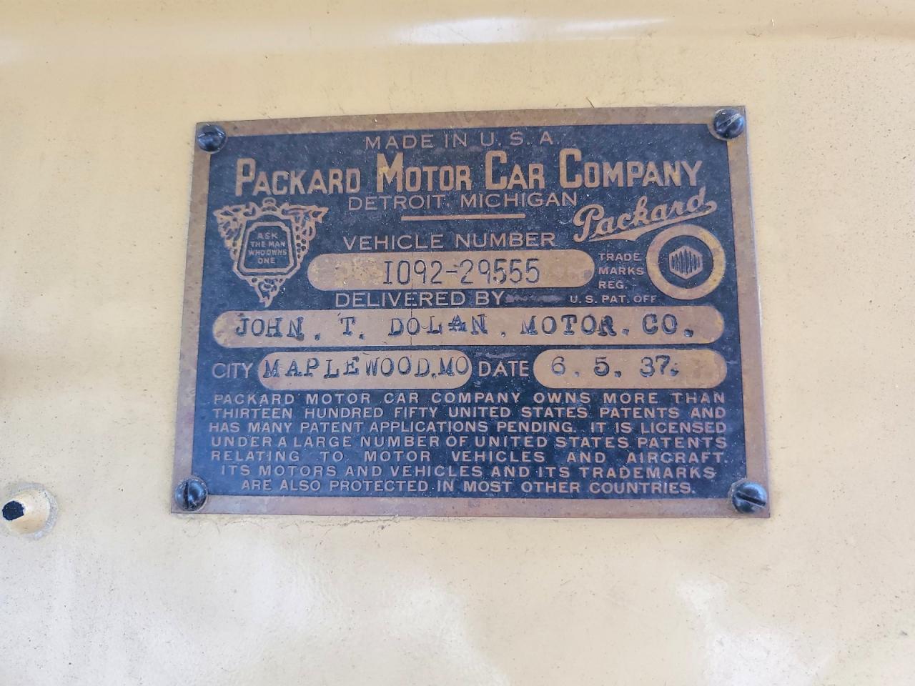 Packard Deluxe Eig