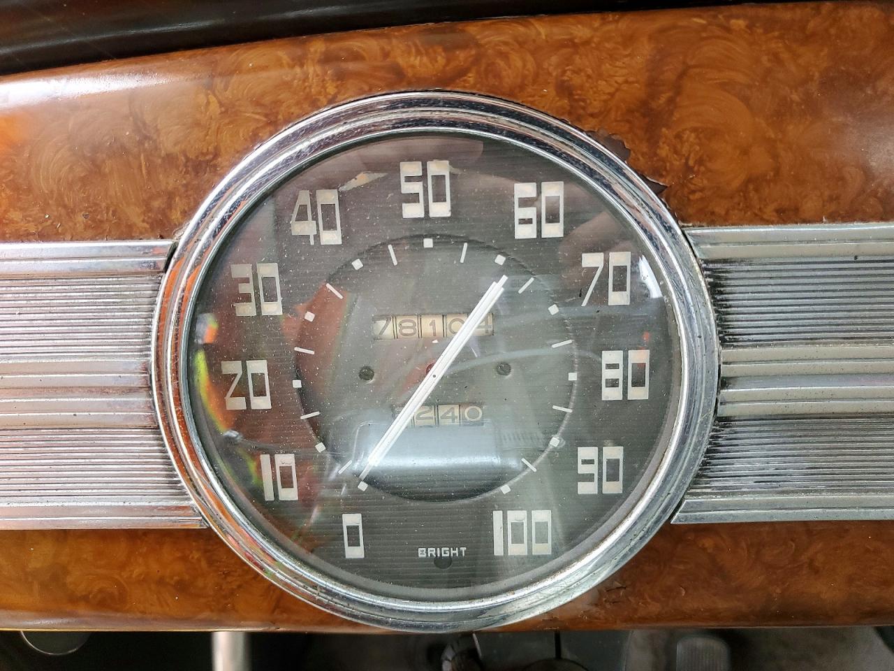 Packard Deluxe Eig