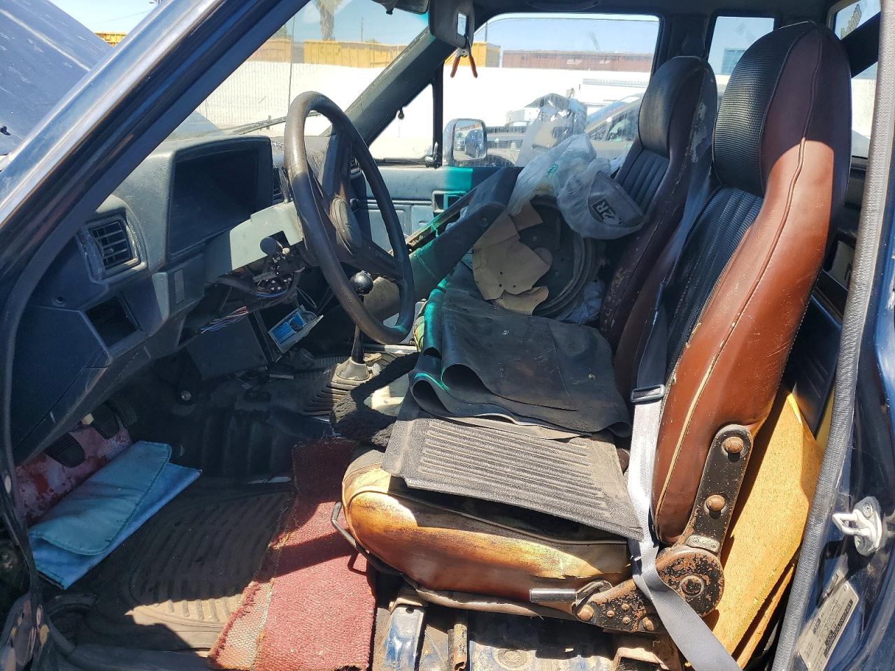 Toyota Pickup Xtracab Rn70 Dlx