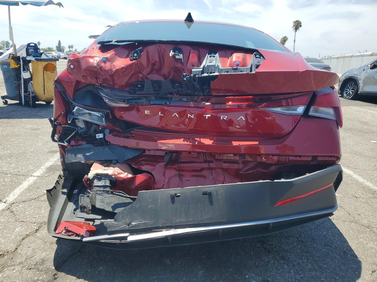 Hyundai ELANTRA Sel