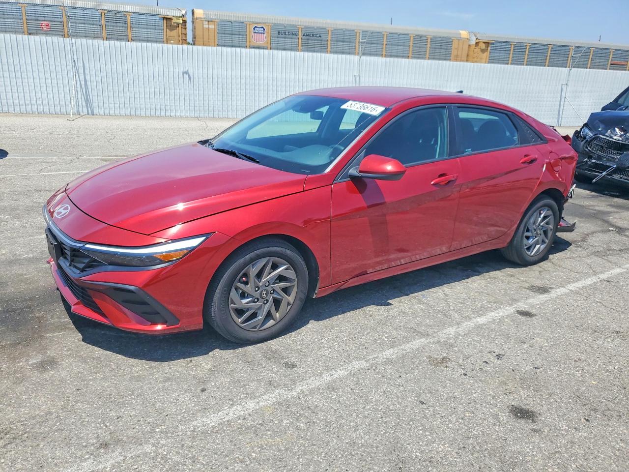 Salvage Hyundai ELANTRA Image