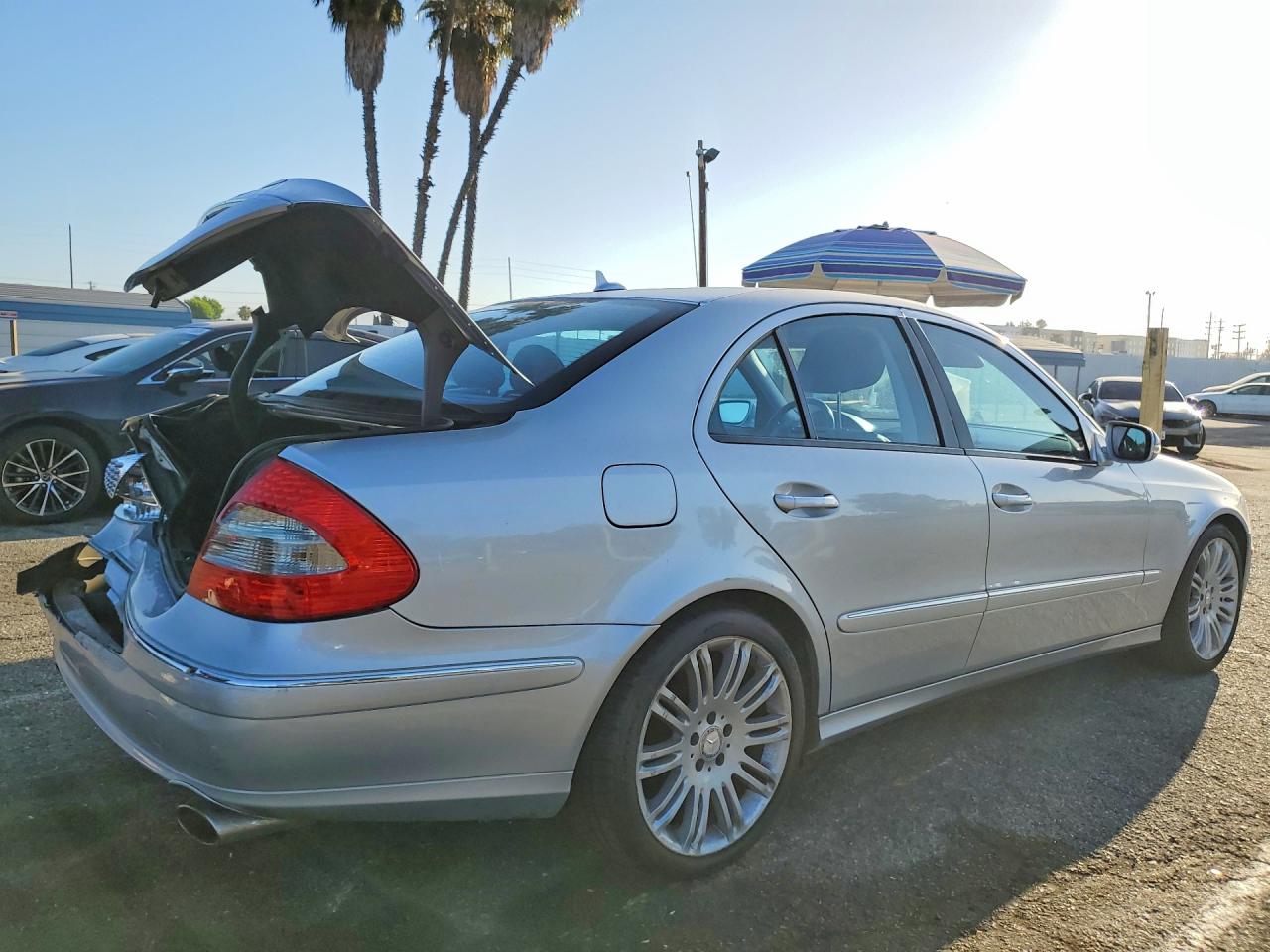 Mercedes-Benz E-Class 350