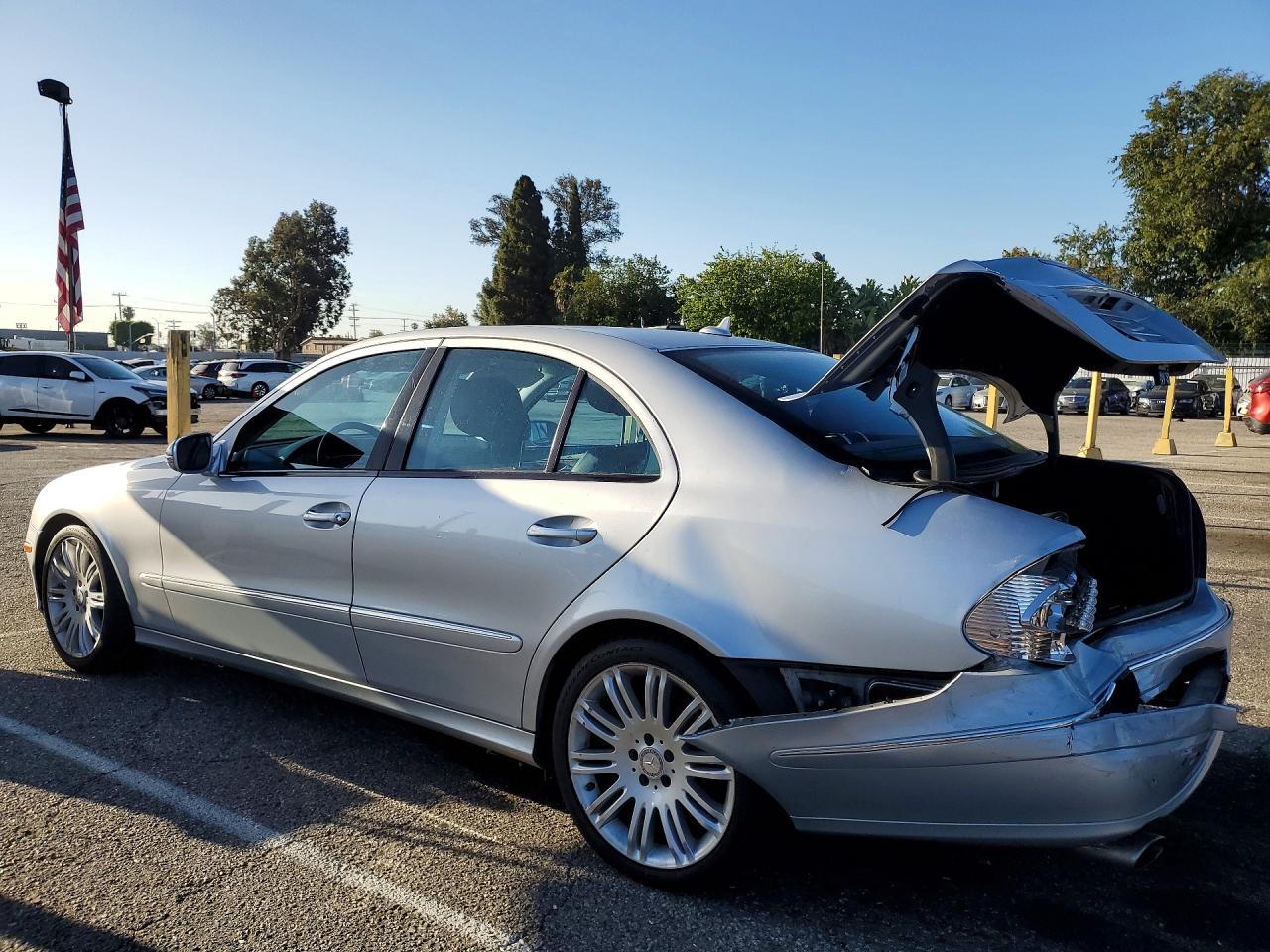 Mercedes-Benz E-Class 350
