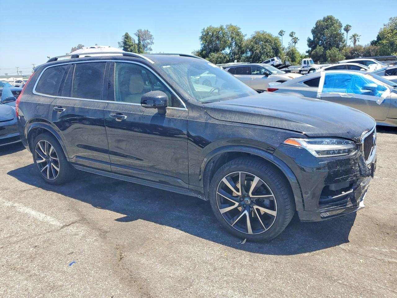 Volvo XC90 T6 Momentum