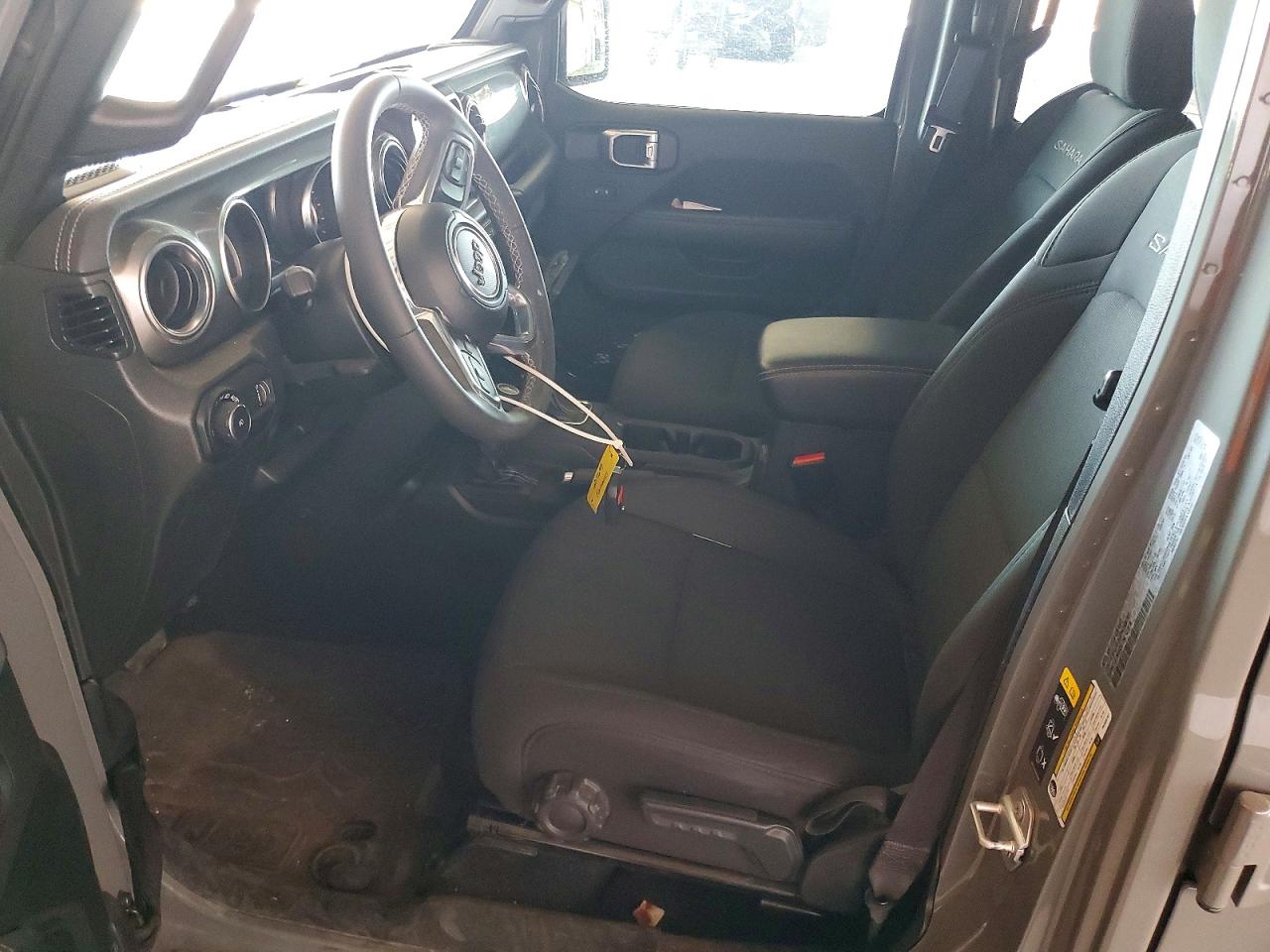 Jeep Wrangler Sahara