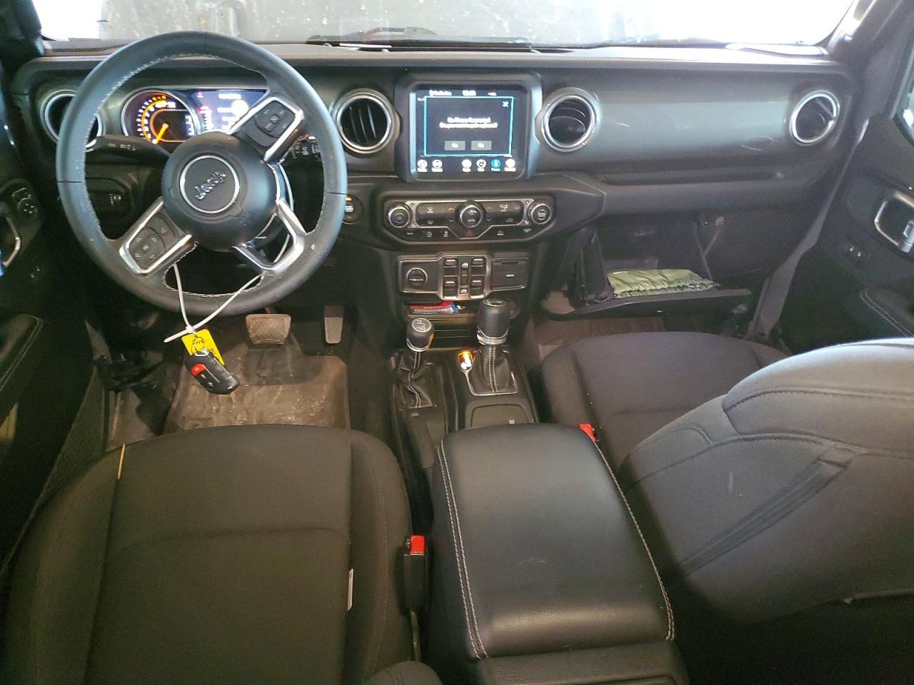 Jeep Wrangler Sahara