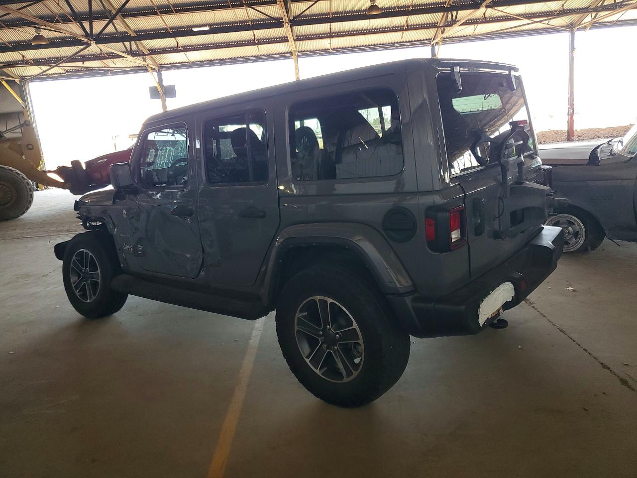 Jeep Wrangler Sahara
