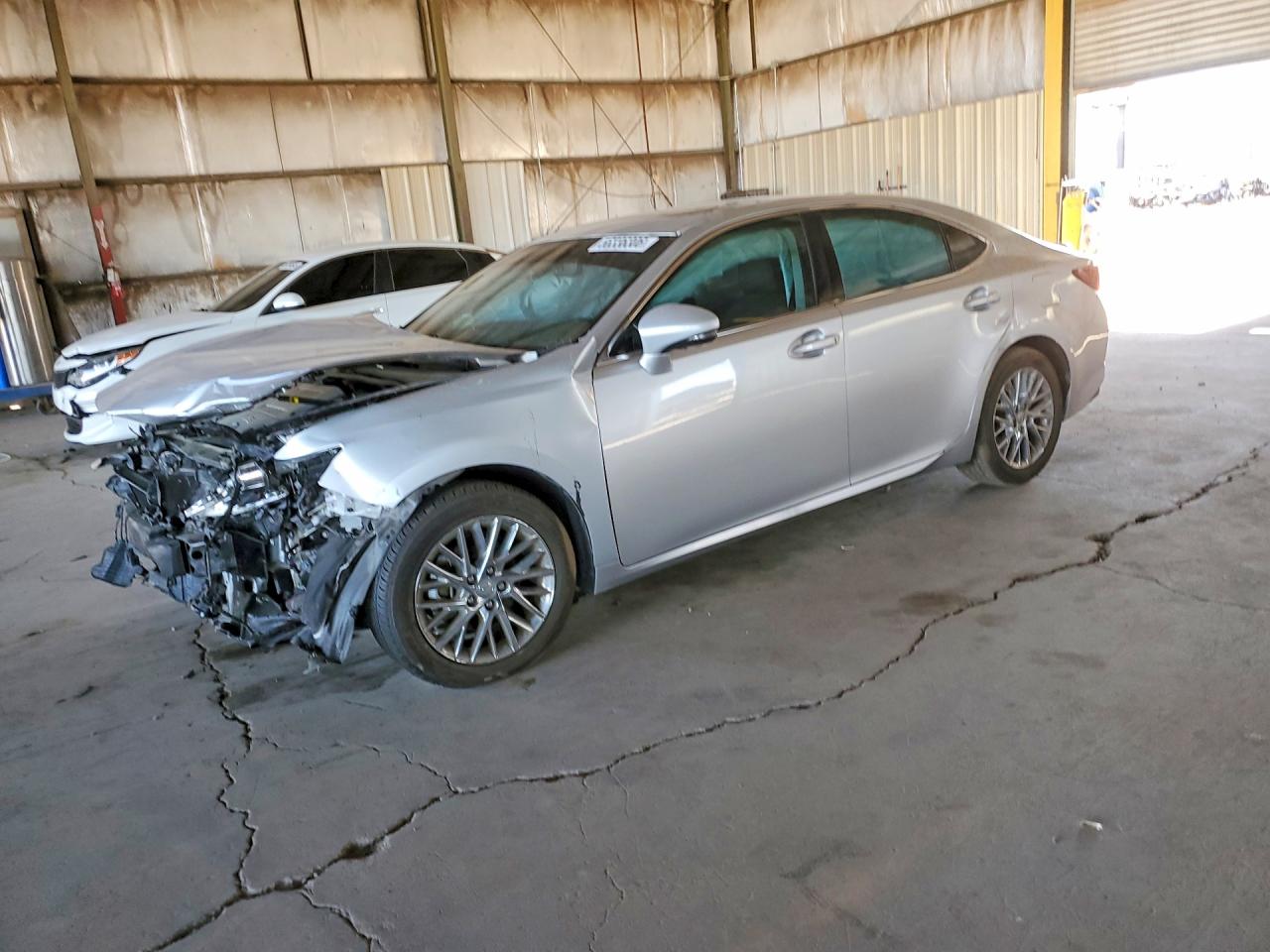 Salvage Lexus Es Image