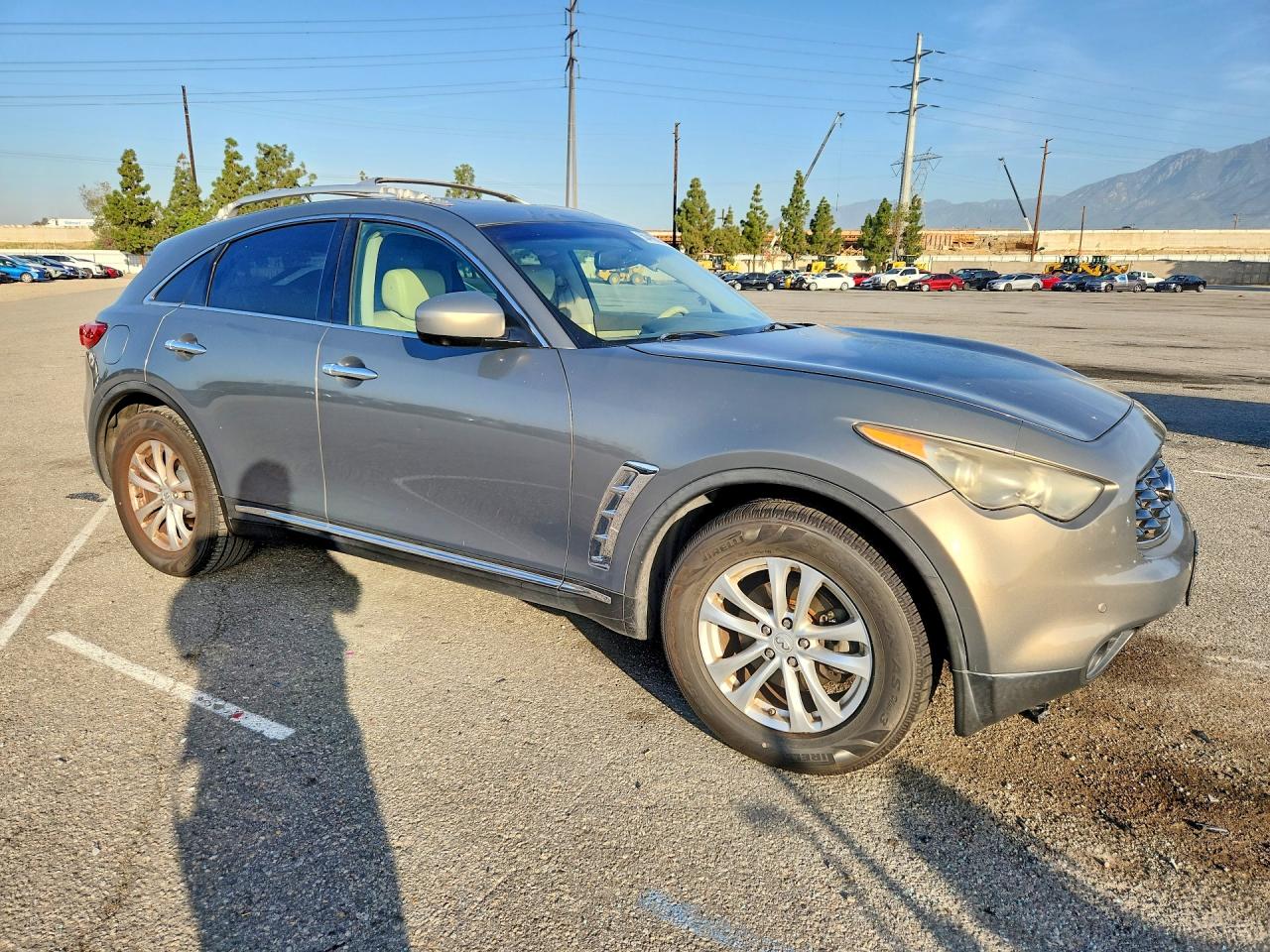 INFINITI Fx Base