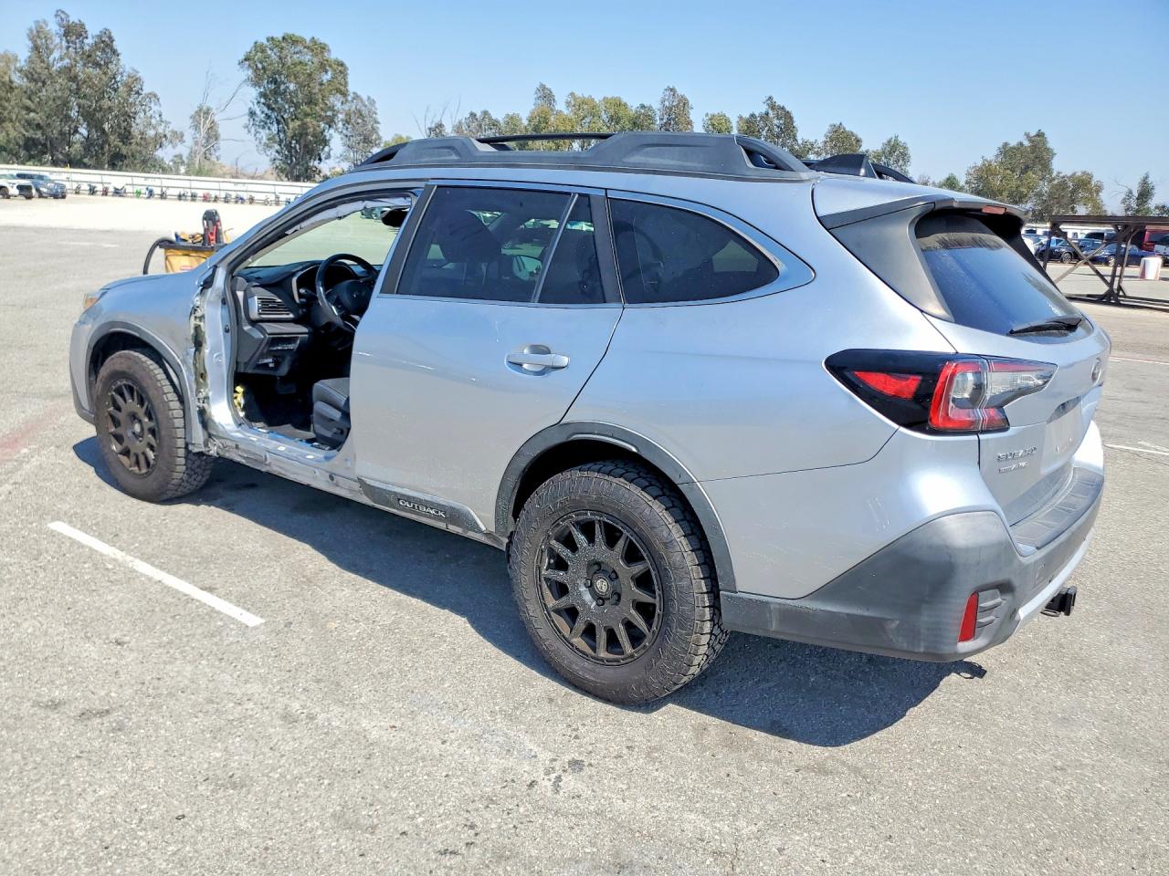 Subaru Legacy Xt