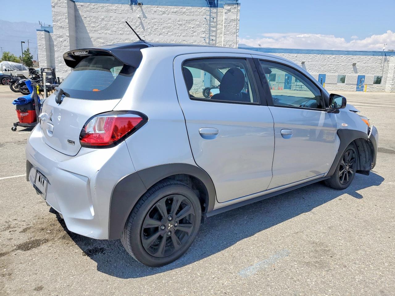 Mitsubishi Mirage Se