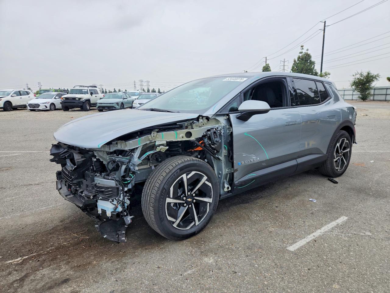 Salvage Chevrolet Equinox Image