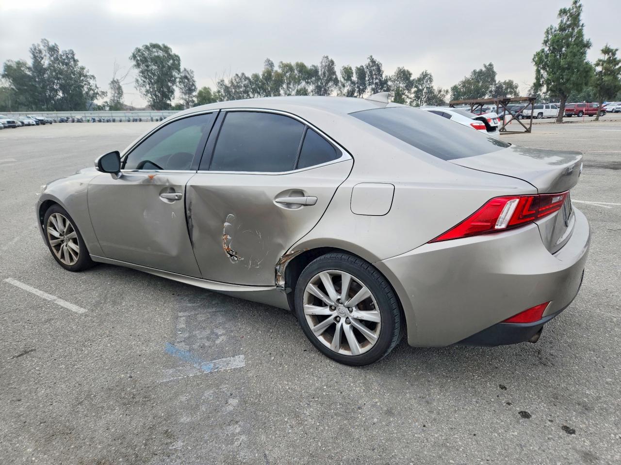 Lexus Is Base