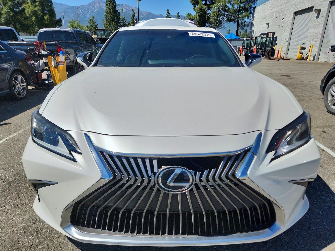Lexus Es Base