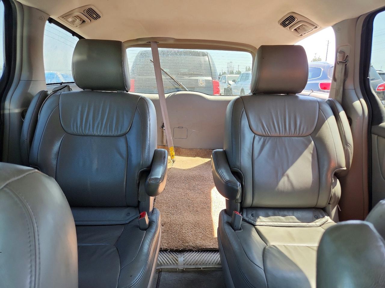 Toyota Sienna Xle