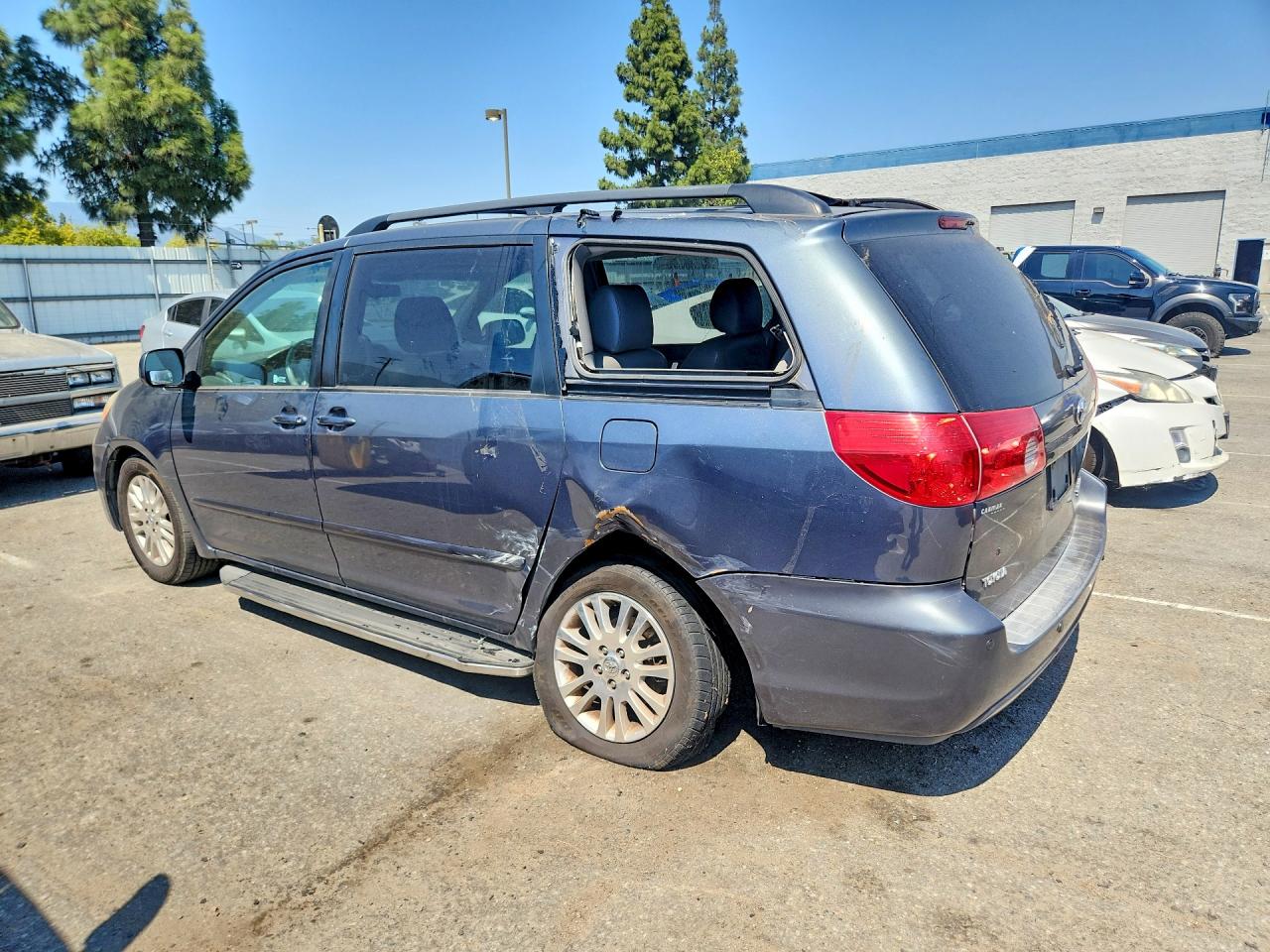 Toyota Sienna Xle