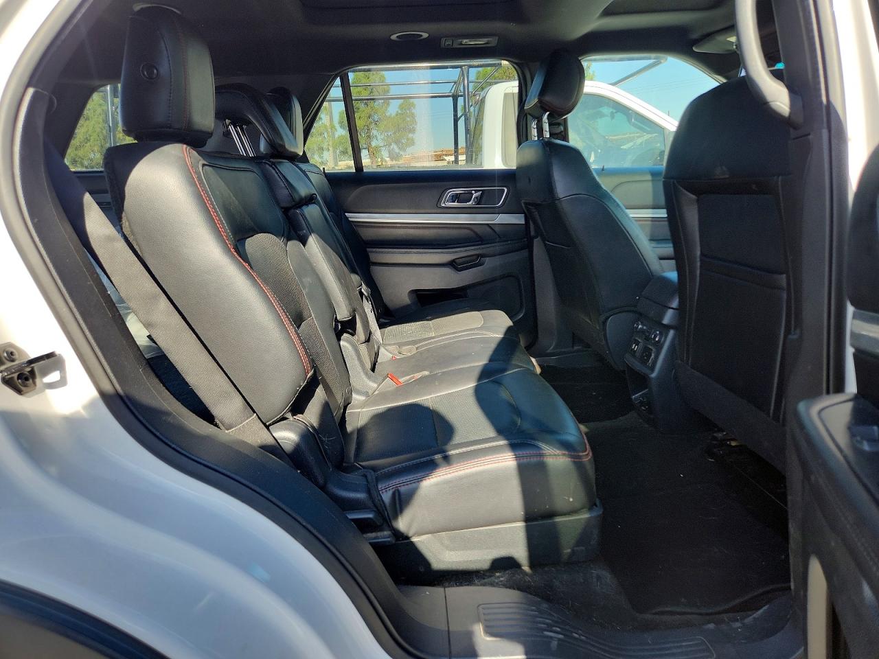 Ford Explorer Sport