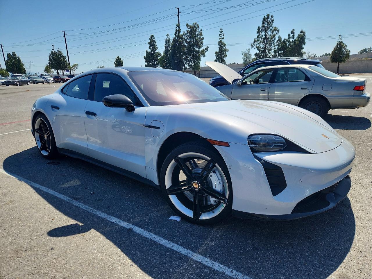 Porsche Taycan Gts