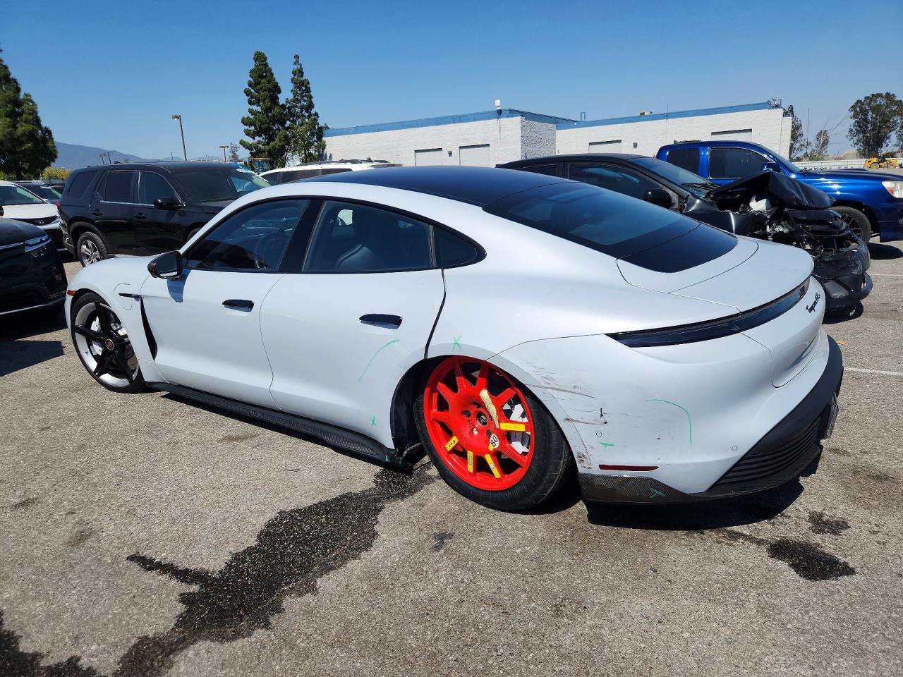 Porsche Taycan Gts