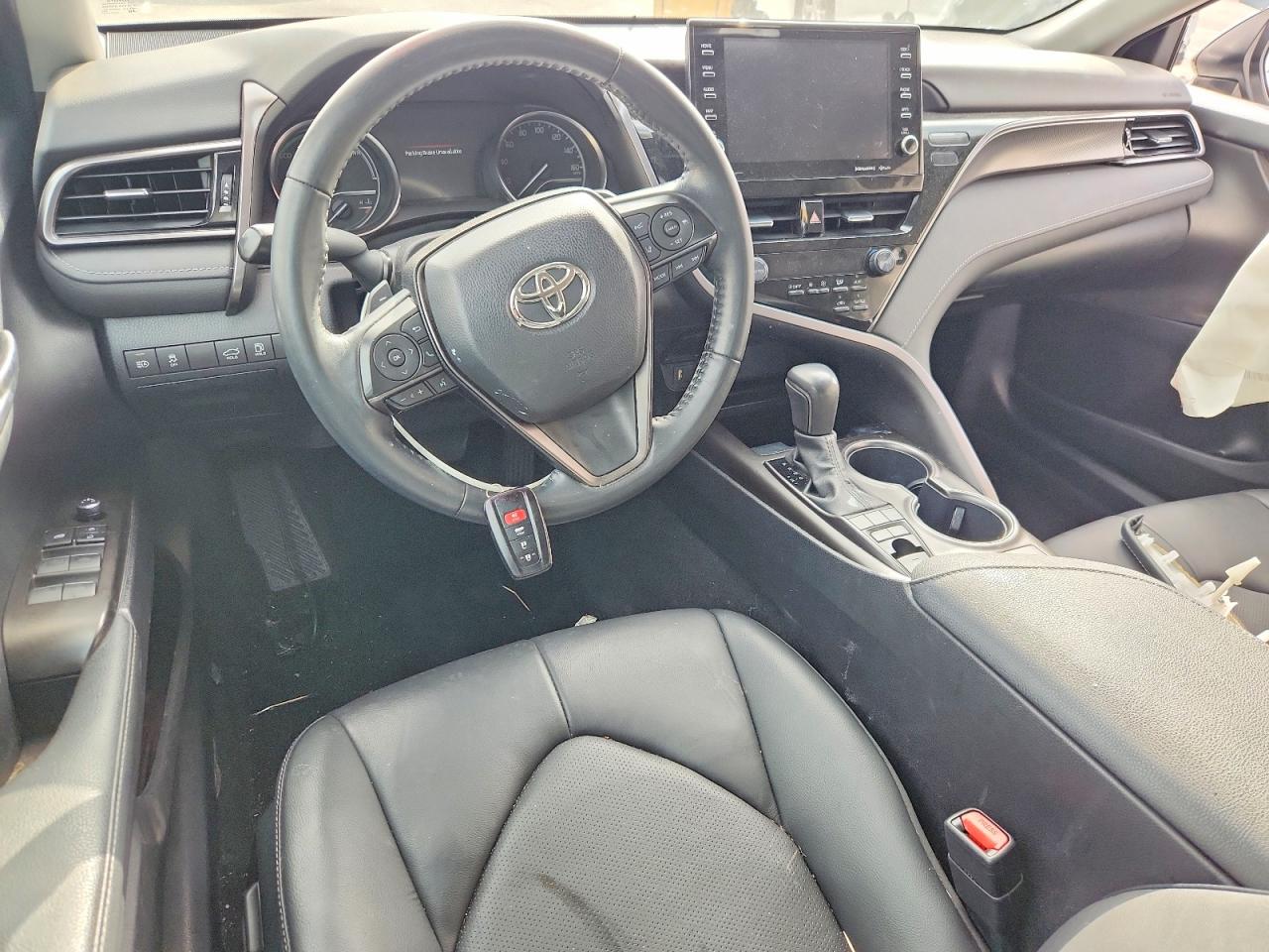 Toyota Camry Xse