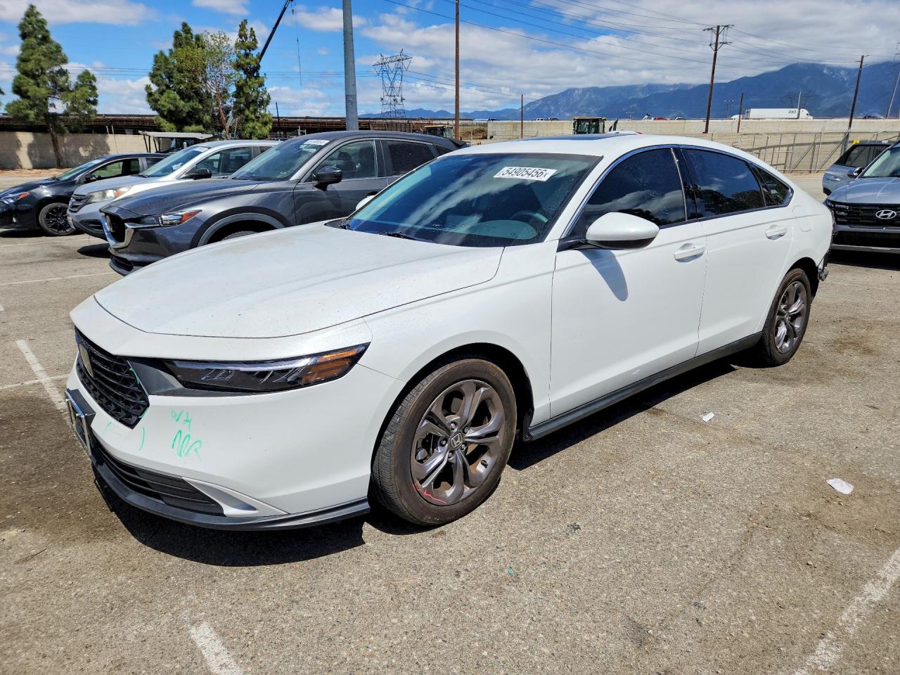 Salvage Honda Accord Image