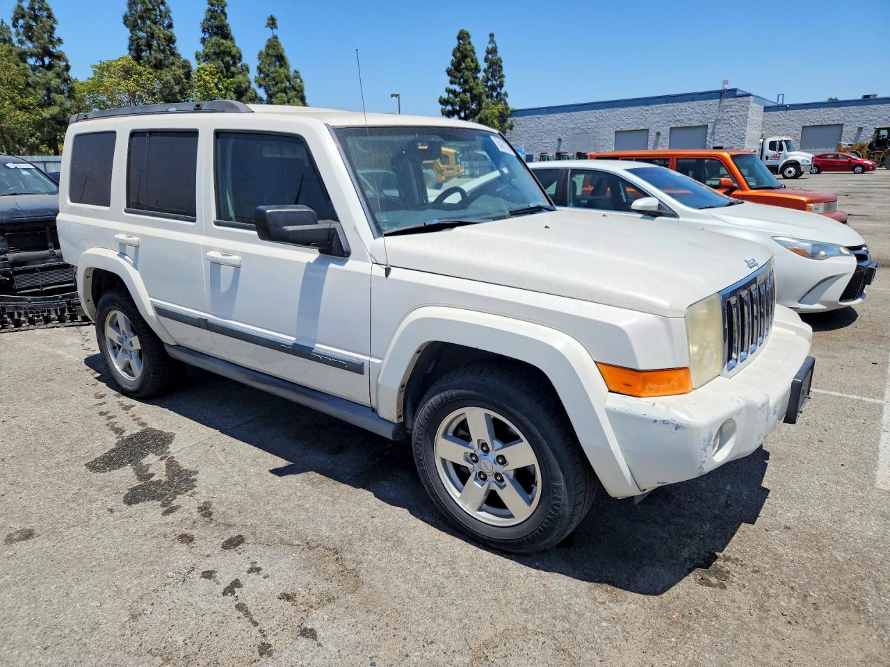 Jeep Commander Sport