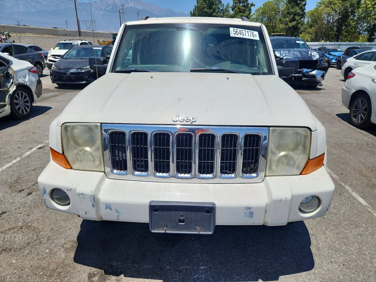 Jeep Commander Sport