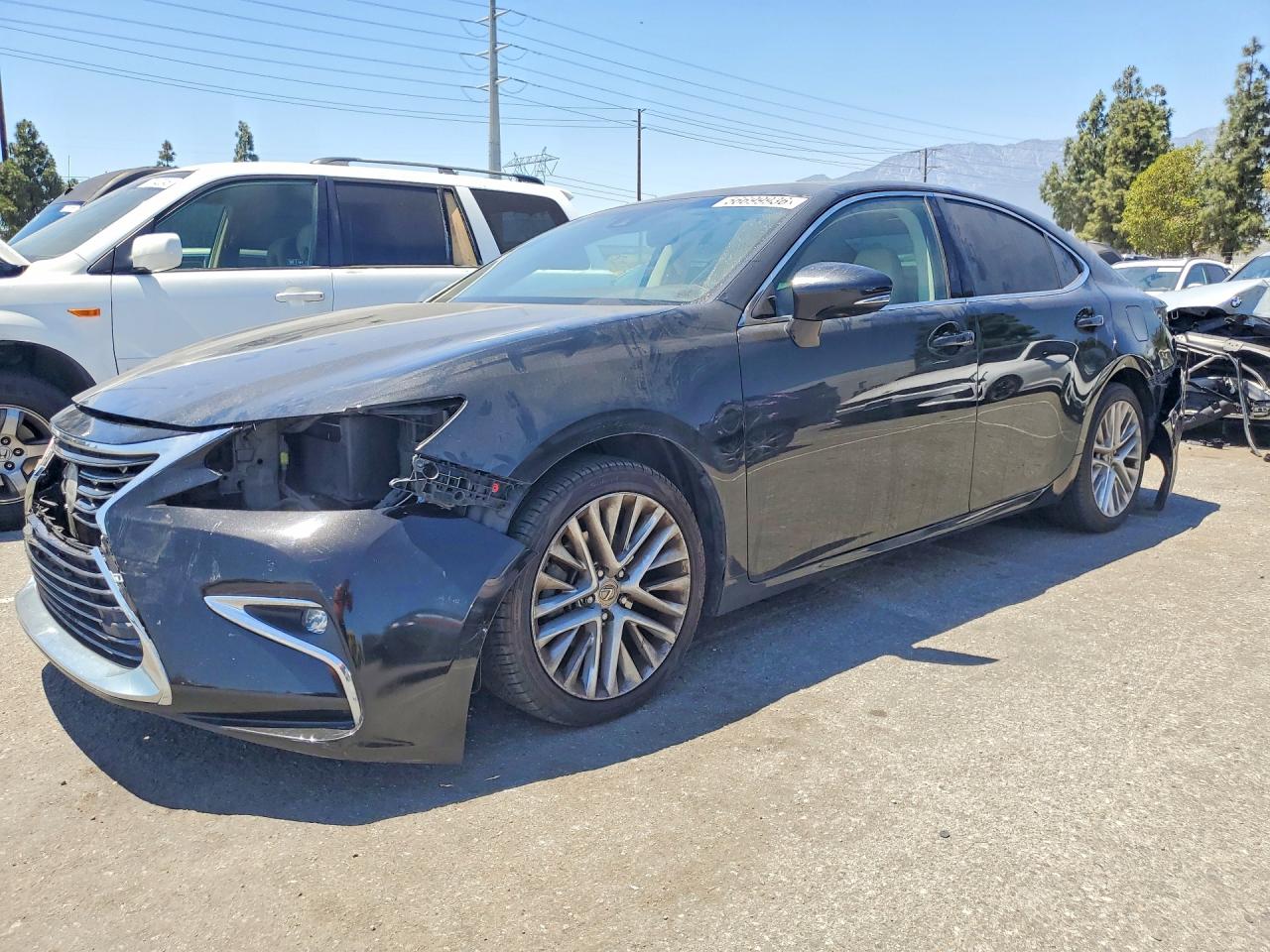 Salvage Lexus Es Image