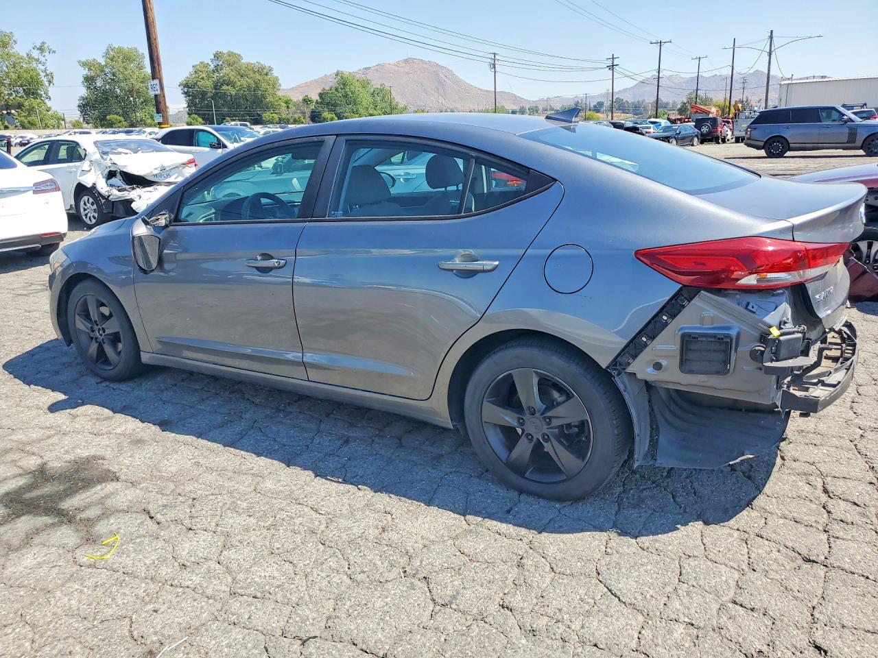 Hyundai ELANTRA Sel