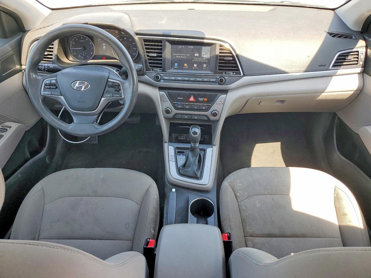 Hyundai ELANTRA Sel