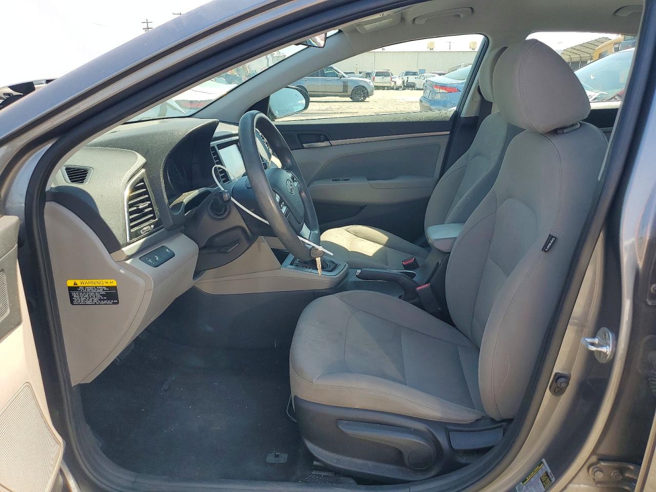Hyundai ELANTRA Sel