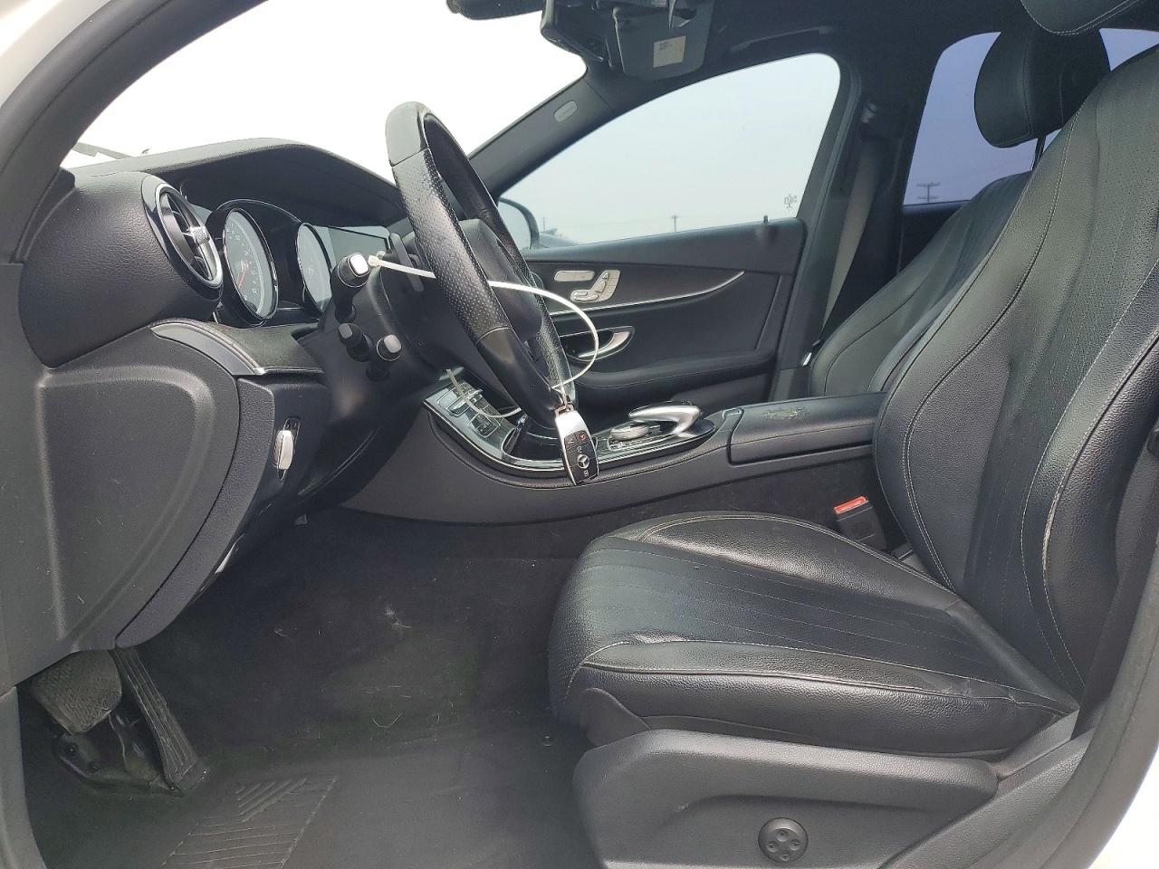 Mercedes-Benz E-Class 300 4matic