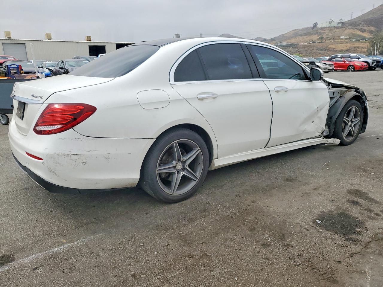 Mercedes-Benz E-Class 300 4matic