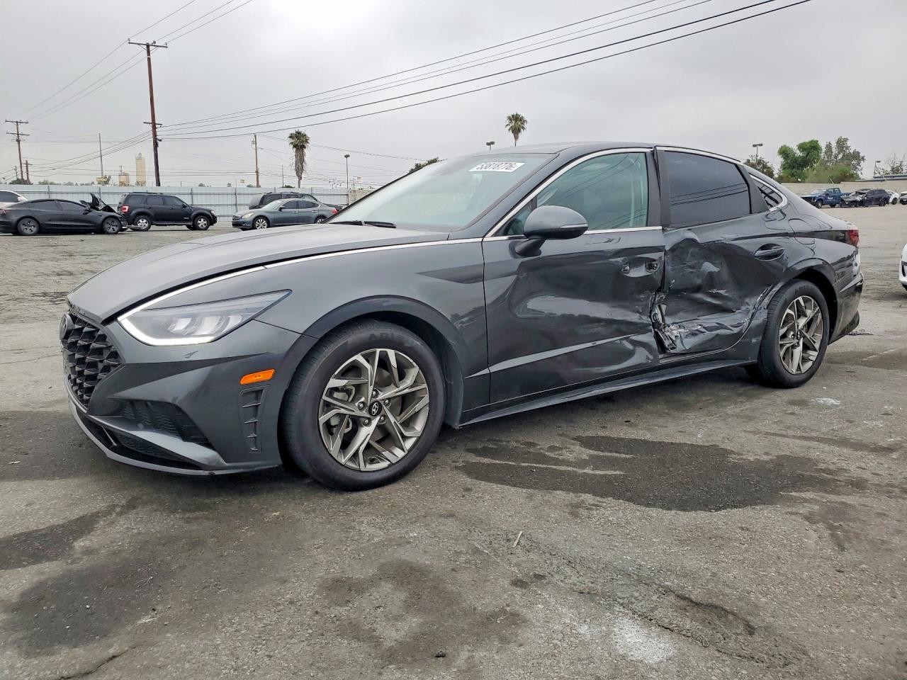 Salvage Hyundai SONATA Image