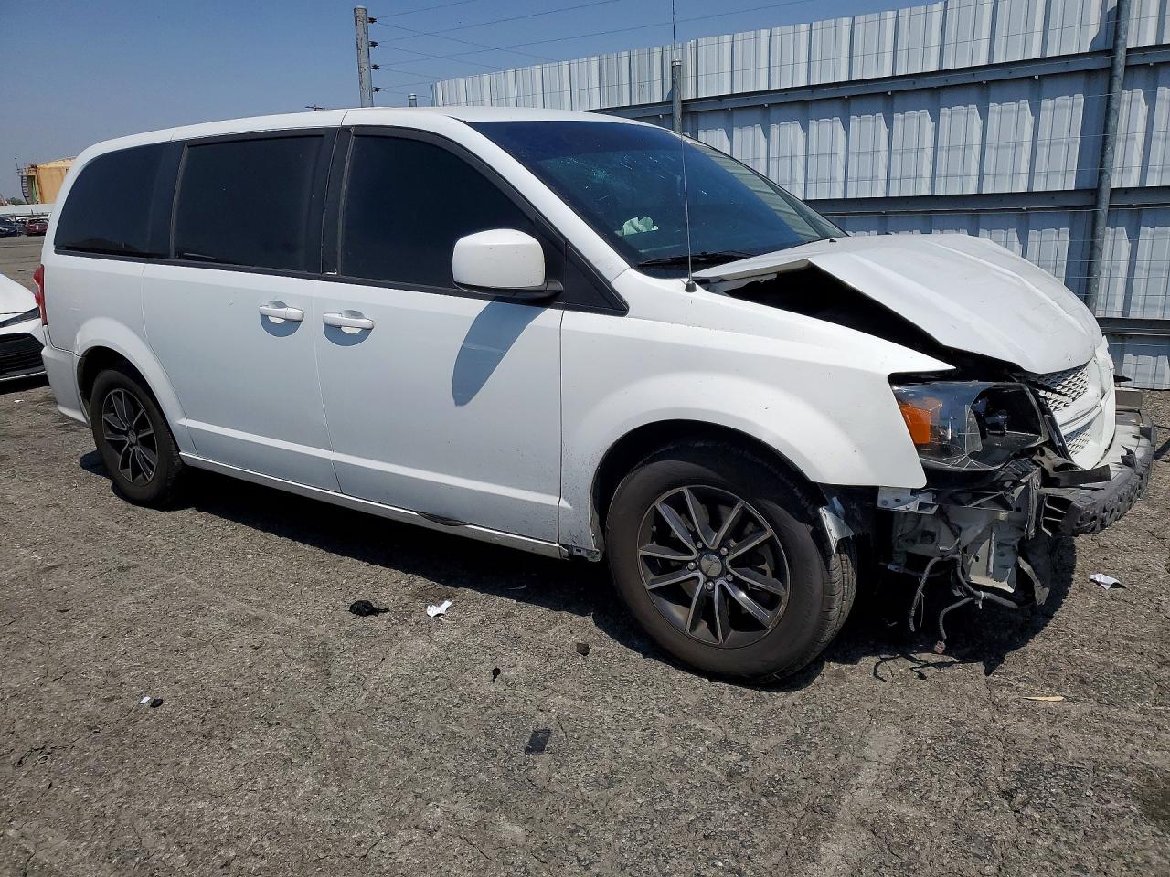 Dodge Caravan Se