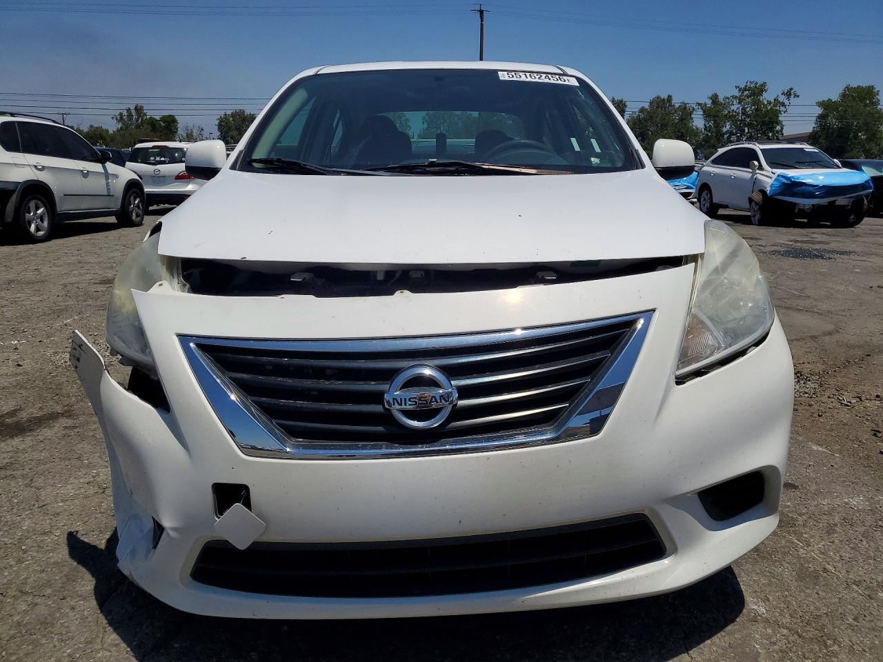 Nissan Versa 1.6 S