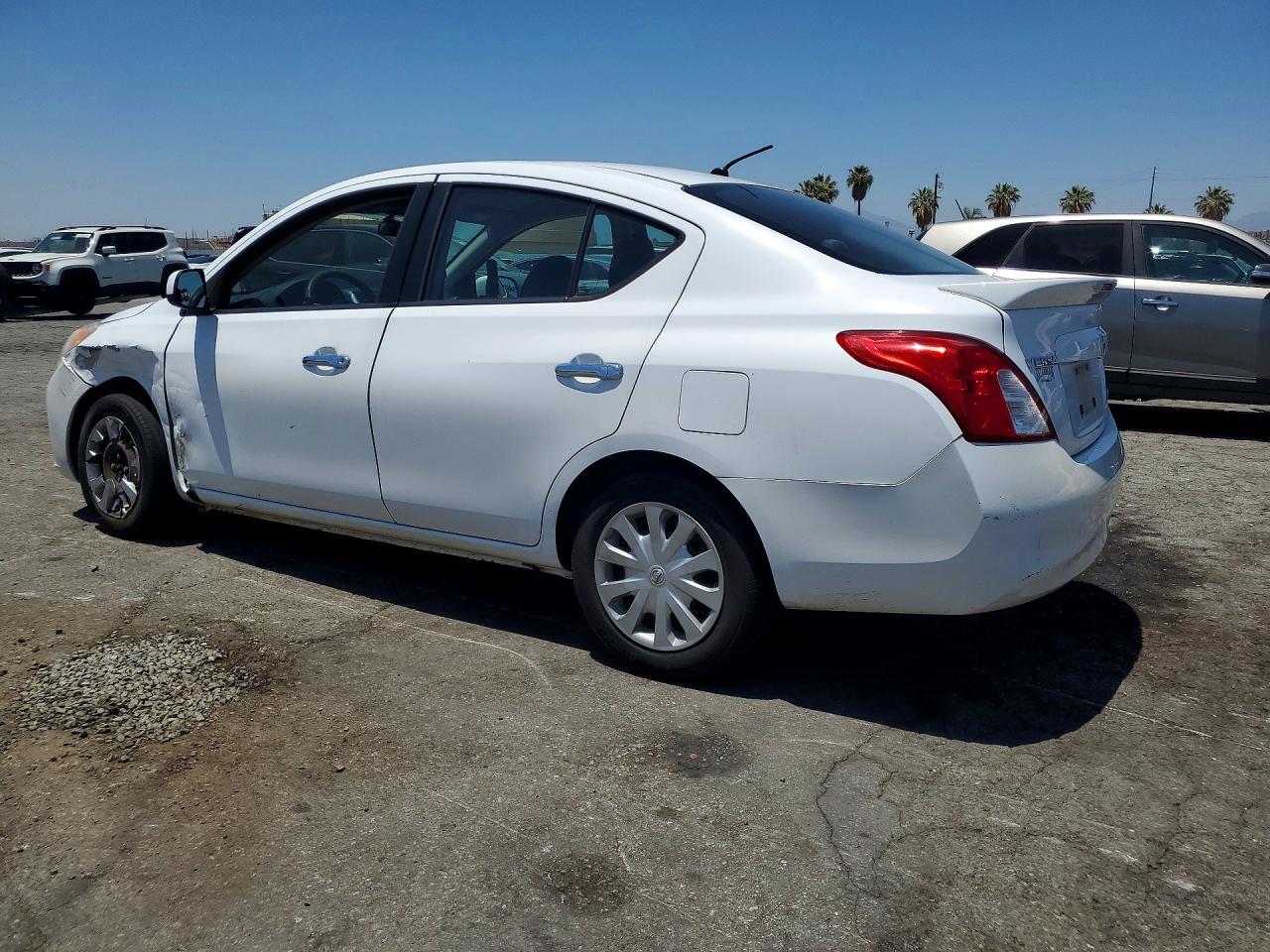 Nissan Versa 1.6 S