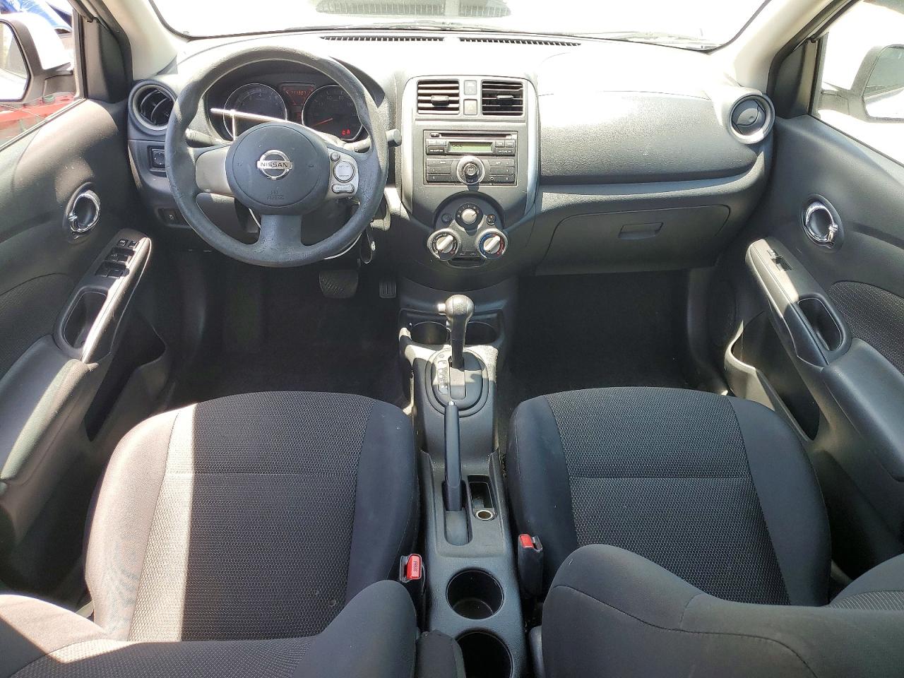Nissan Versa 1.6 S