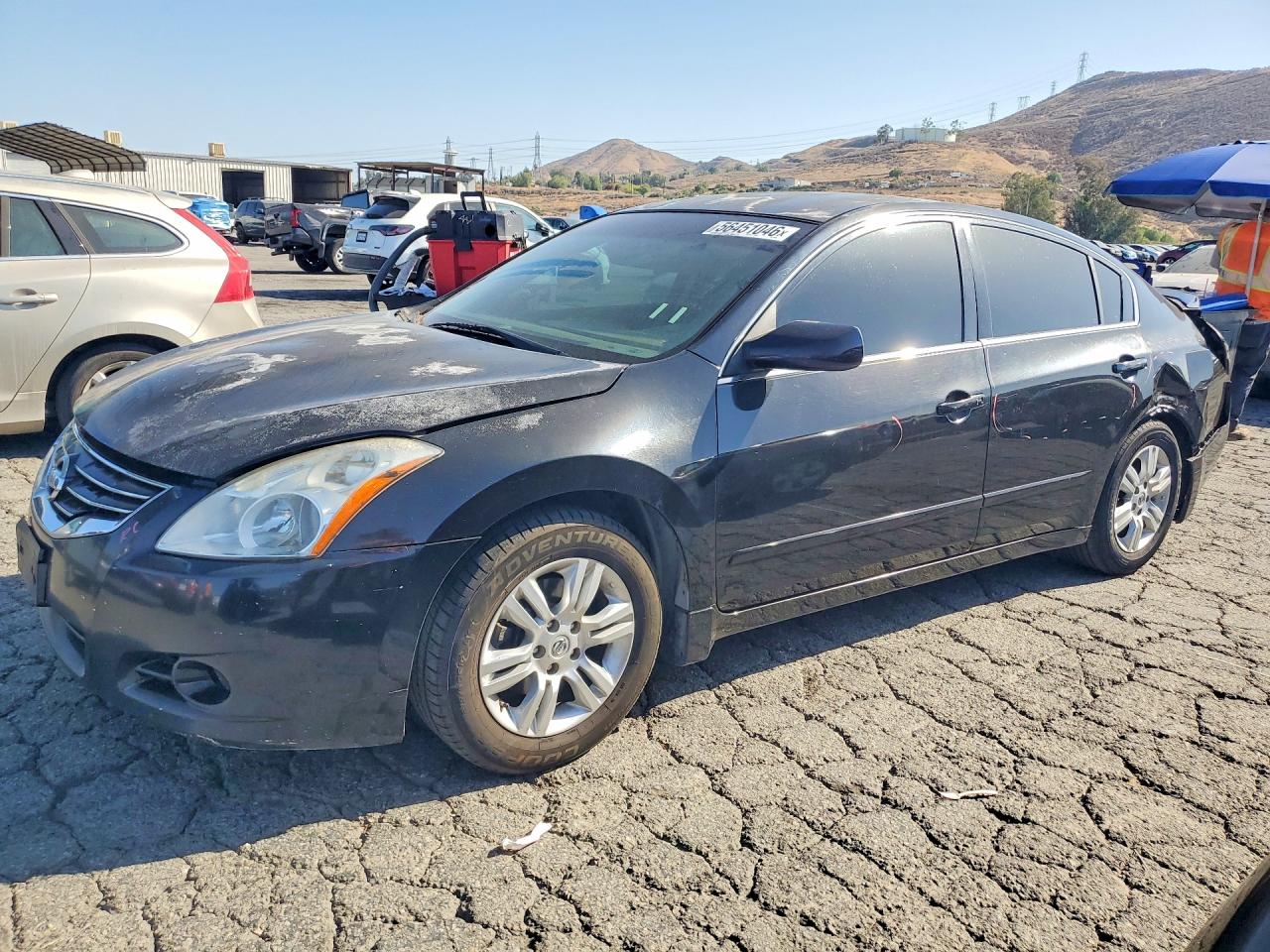 Salvage Nissan Altima Image