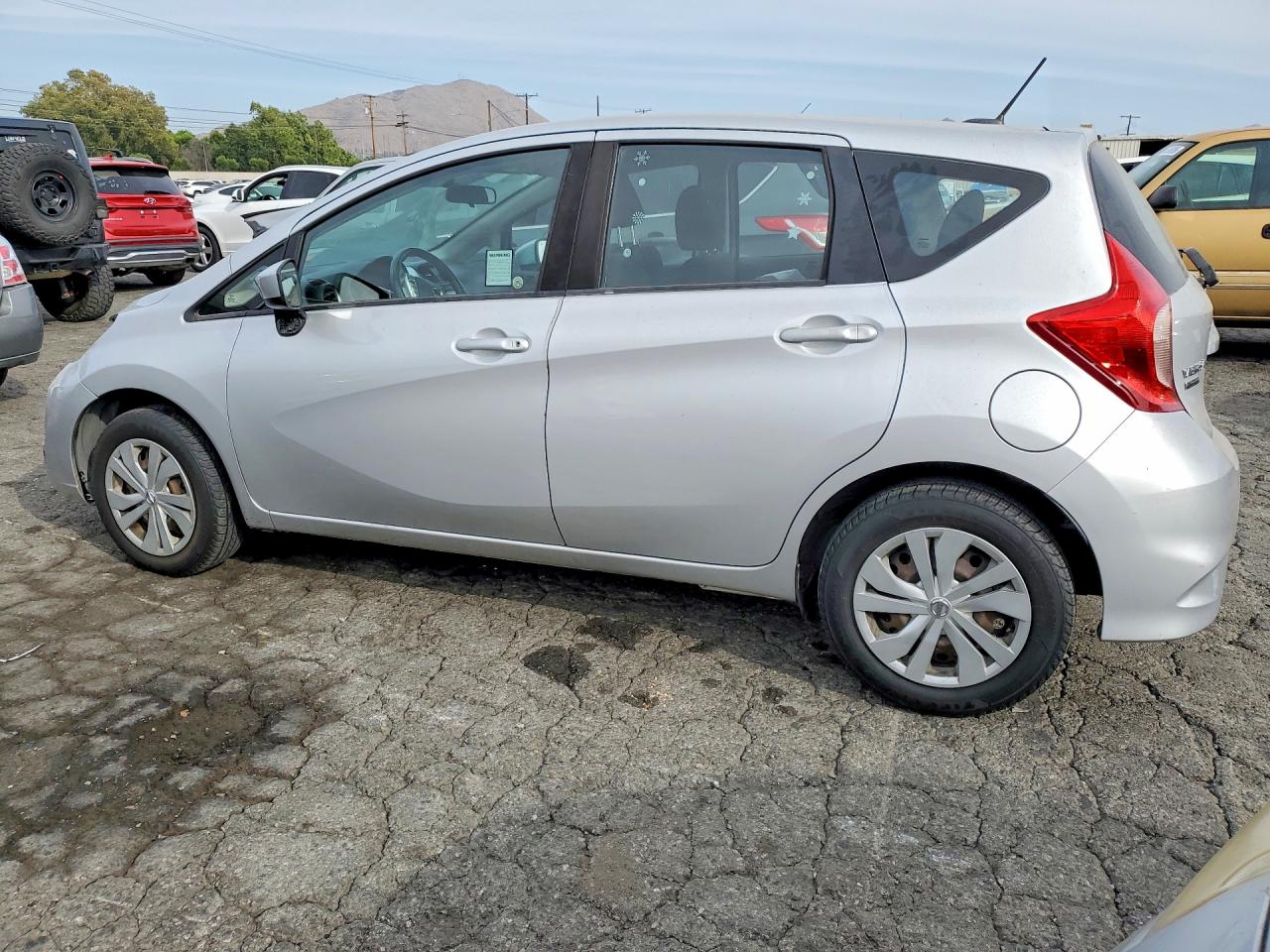 Nissan Versa Sv