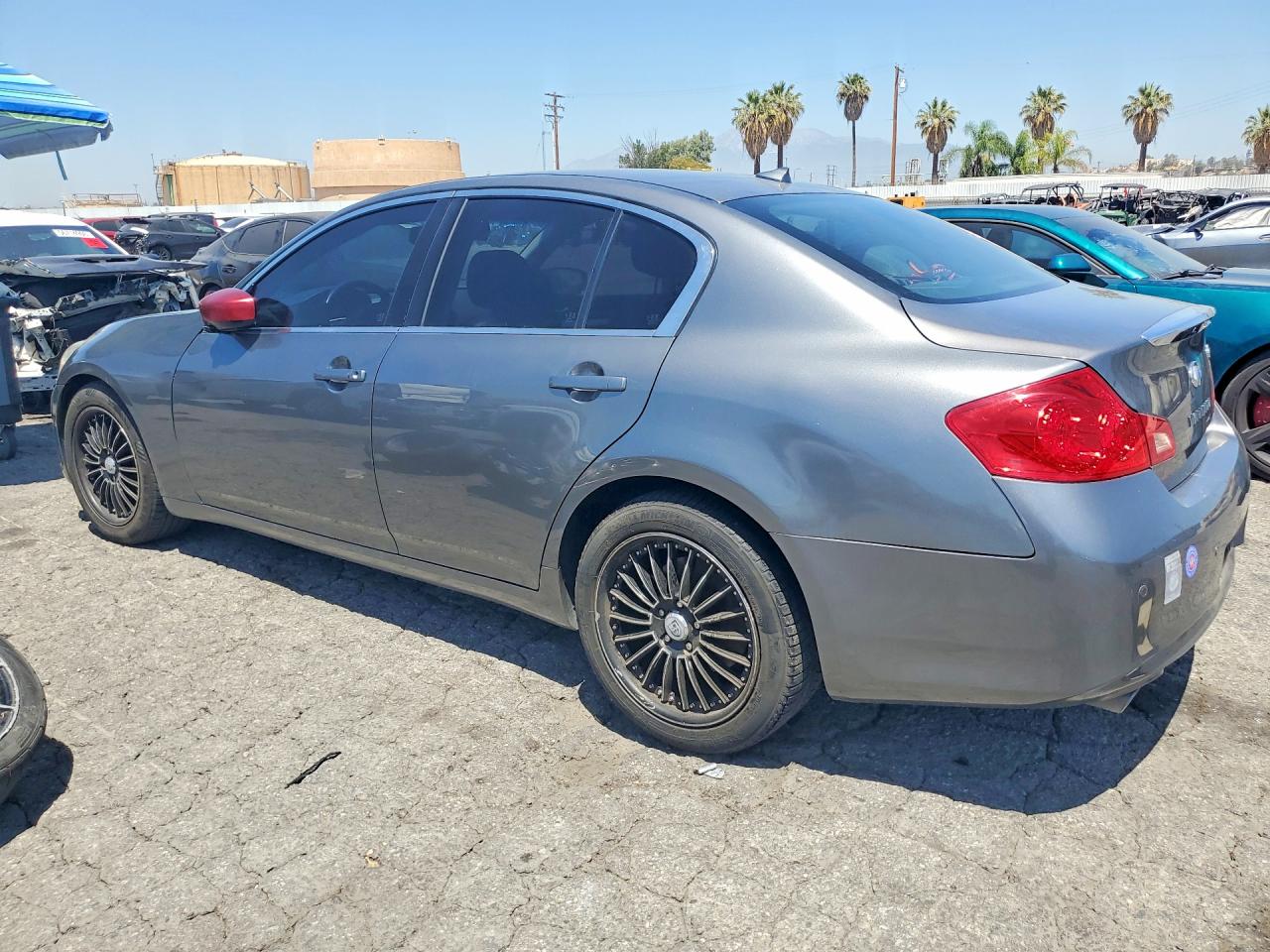 INFINITI G37 Journey