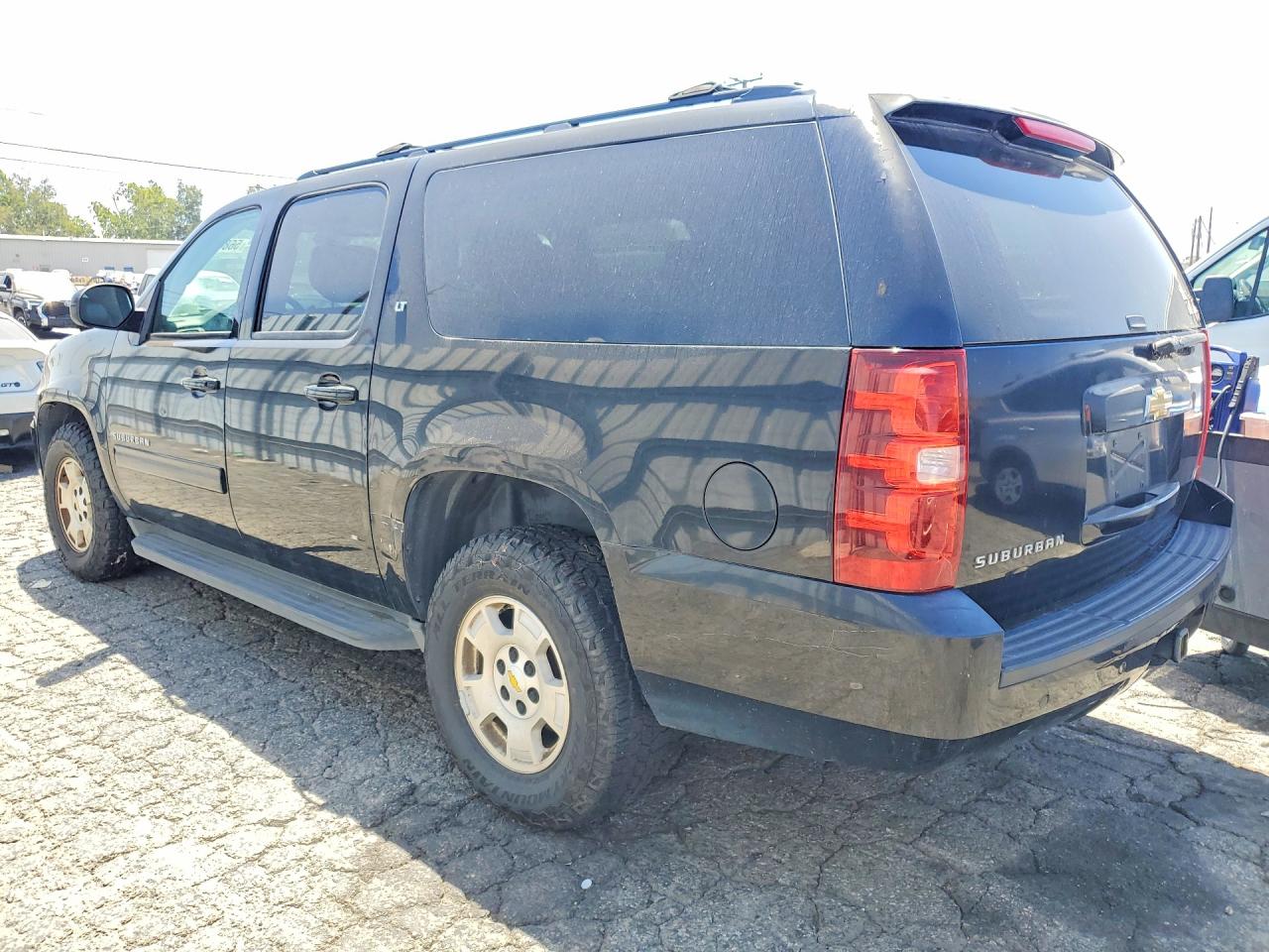 Chevrolet Suburban C1500 Lt
