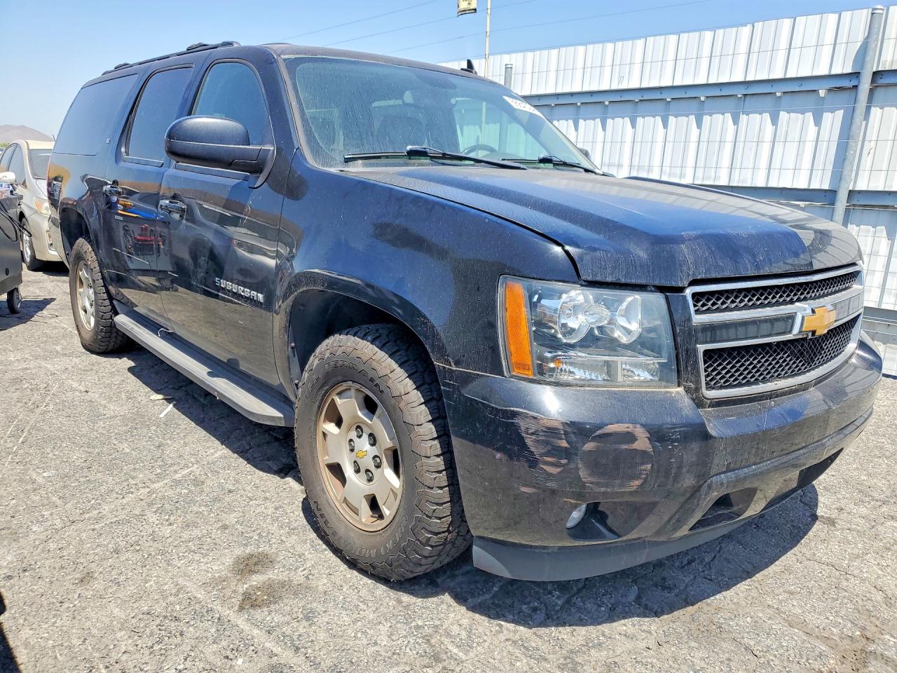 Chevrolet Suburban C1500 Lt