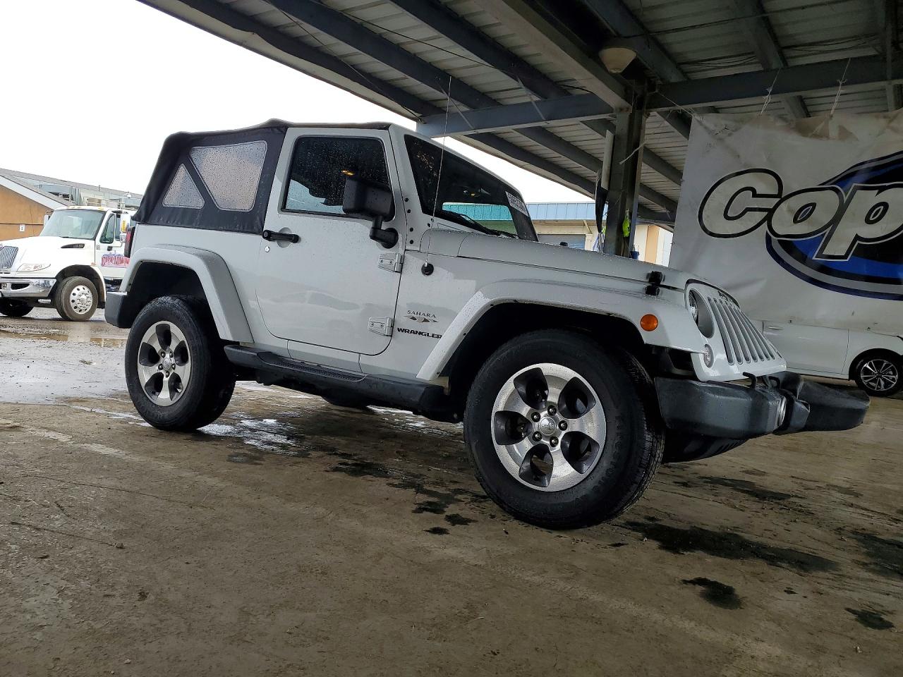 Jeep Wrangler Sahara