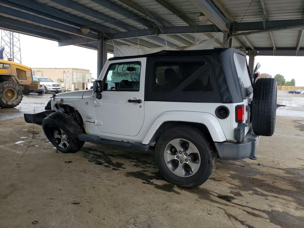 Jeep Wrangler Sahara